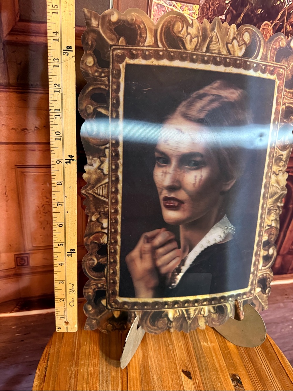 Halloween Lenticular Spooky Changing Portrait Haunted House Party Creepy Read - Picture 10 of 11